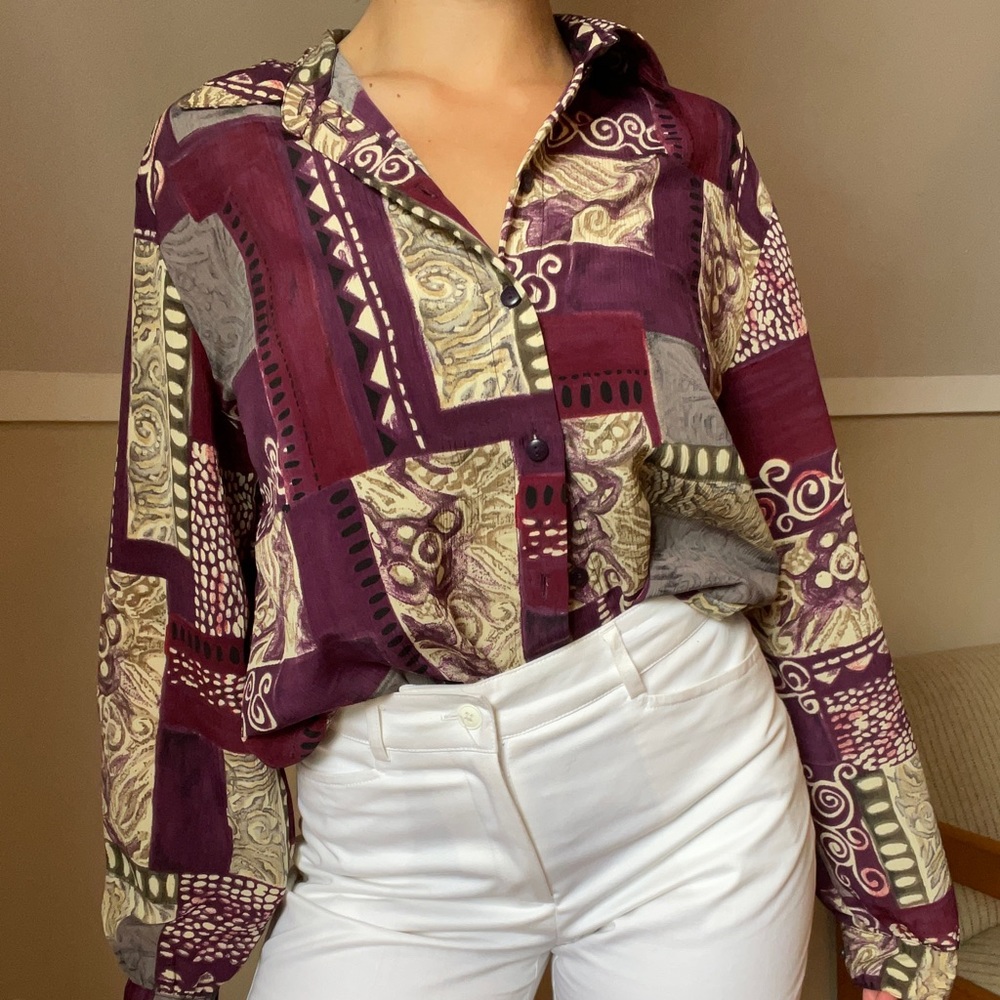 ✨Abstract plum and burgundy button up blouse✨